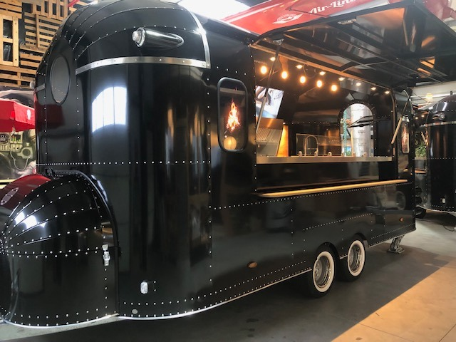 airstream-food-trailer-cool-food-trailer-coffee-bbq-pizza-airstream-trailer-stainless-still-trailer